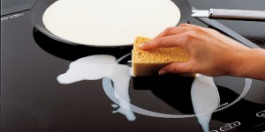 come pulire il piano cottura a induzione